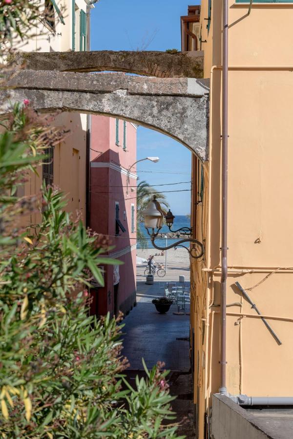 Hotel Vita Serena Arma di Taggia Dış mekan fotoğraf